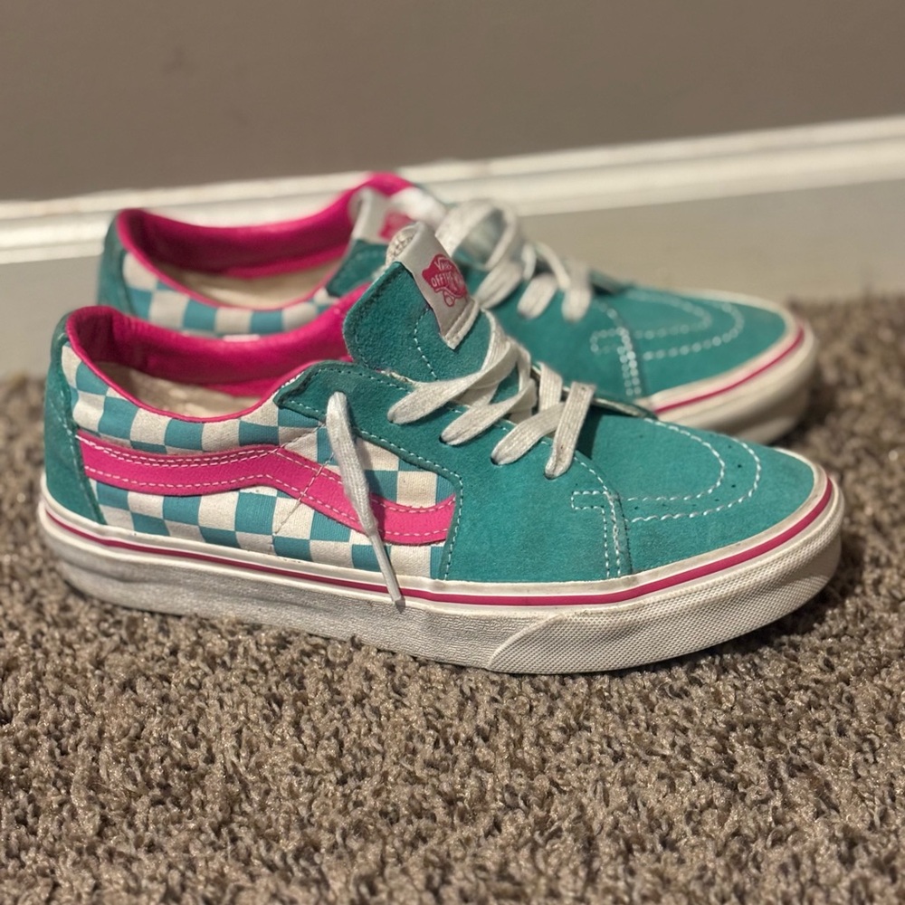 Vans Turquoise and Pink Checkered Sneakers